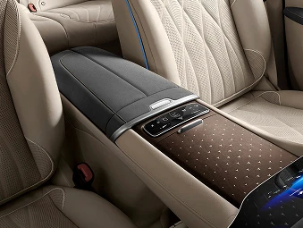 Exclusive materials and innovative trim elements