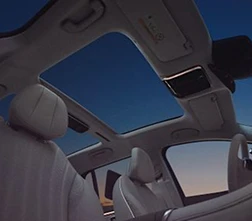 Panoramic sliding sunroof